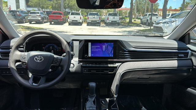Used 2025 Toyota Camry LE w/ Convenience Package FWD image 14