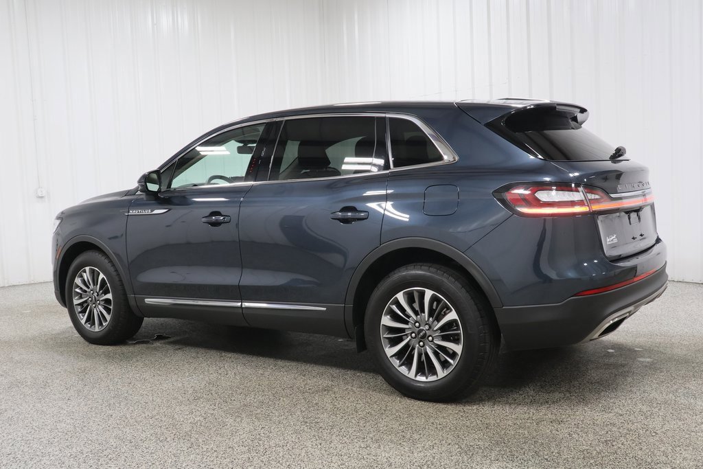 Used 2023 Lincoln Nautilus AWD w/ Premium Package image 4