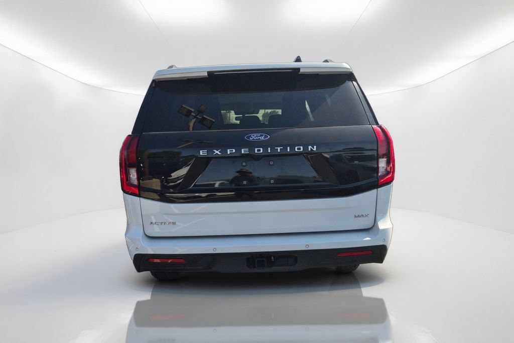 Used 2025 Ford Expedition Max Active RWD image 7