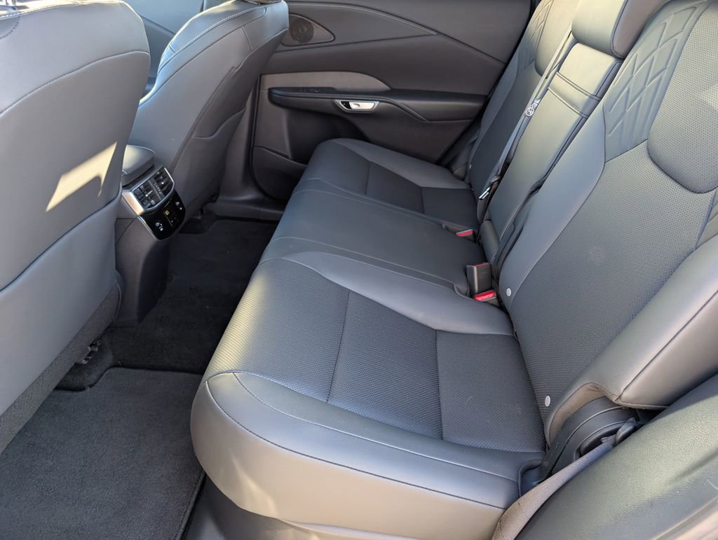 Used 2025 Lexus RX 350 Premium image 11