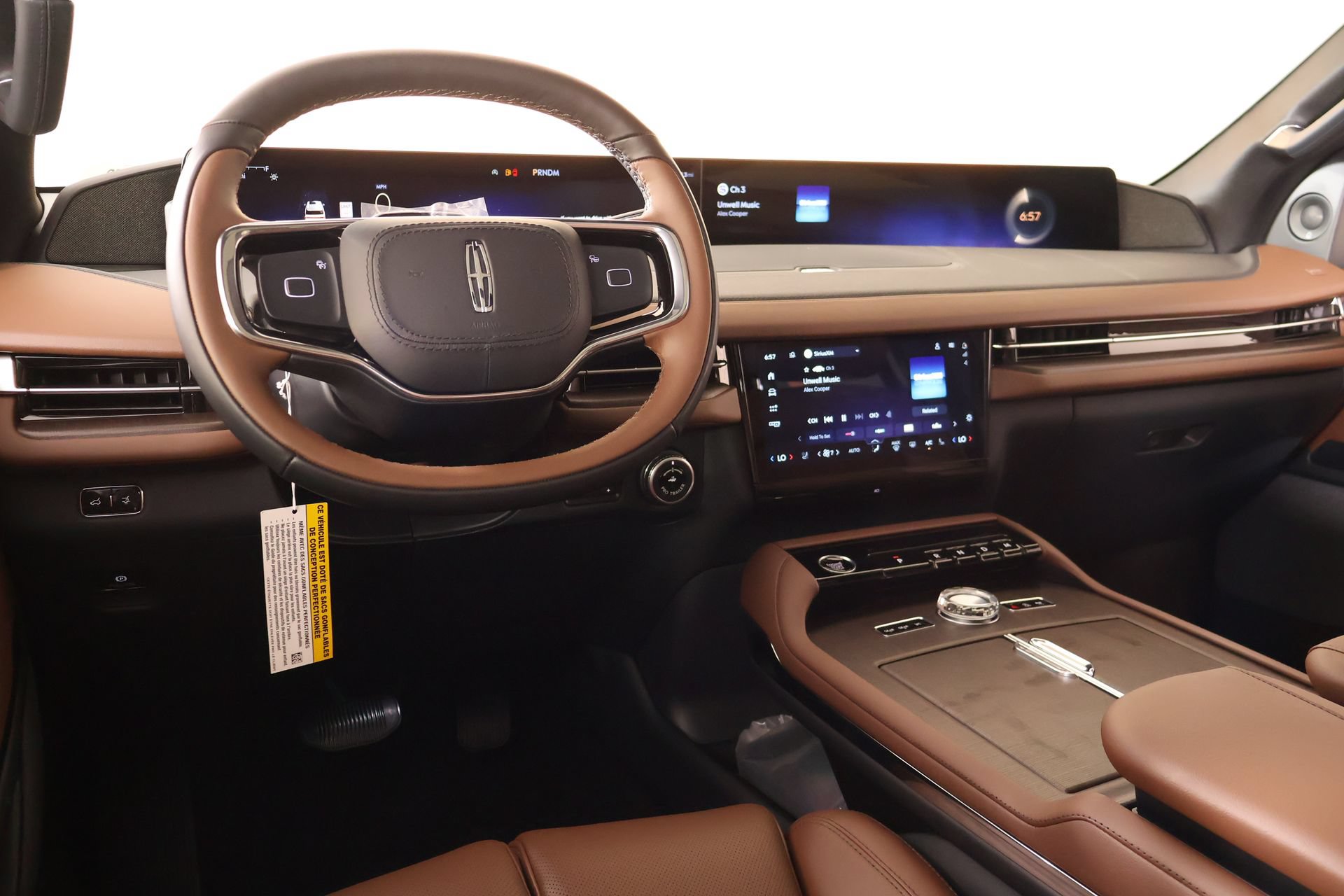 New 2027 Lincoln Navigator L Reserve AWD/4WD image 2