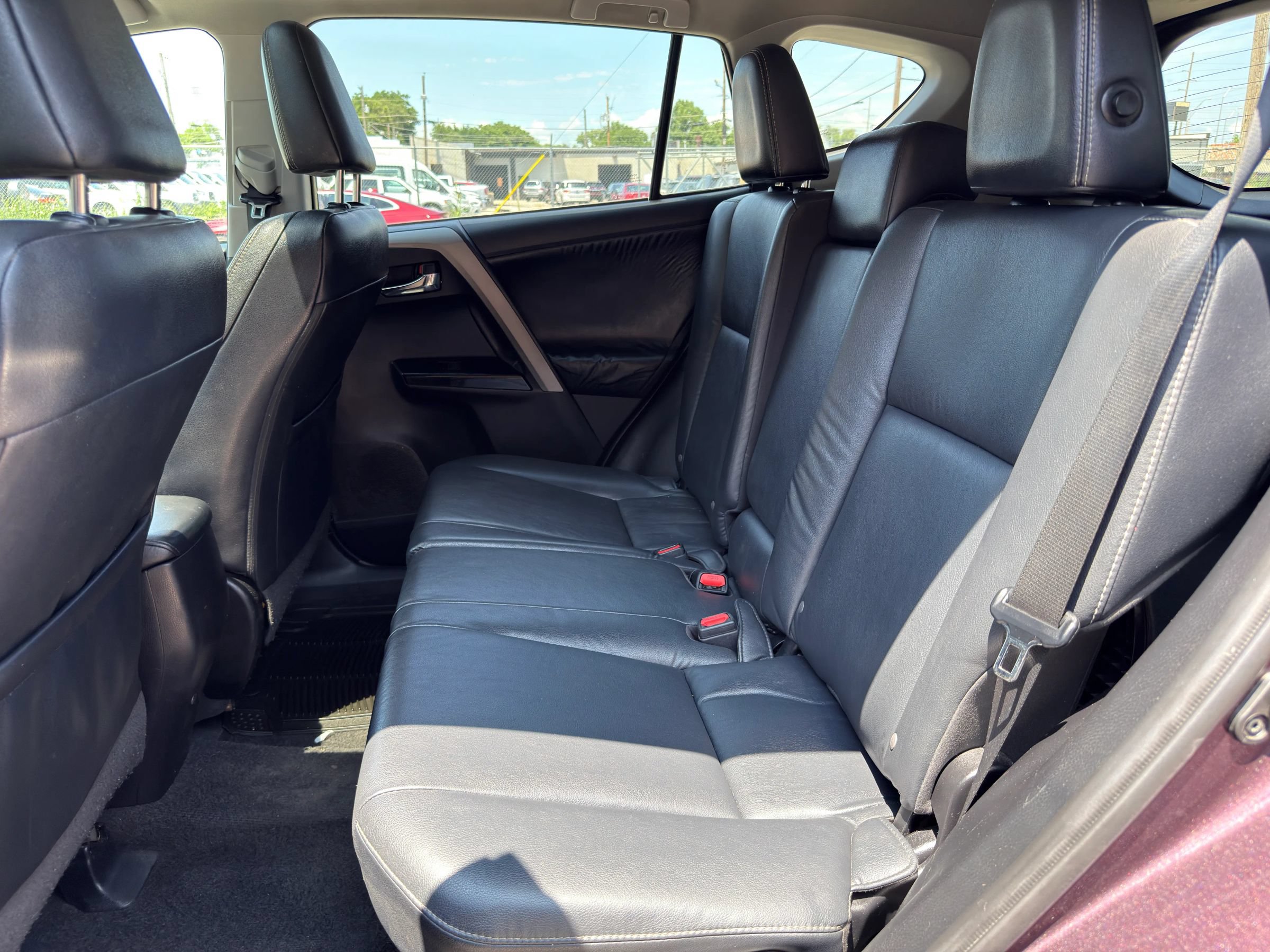 Used 2017 Toyota RAV4 Limited FWD image 17