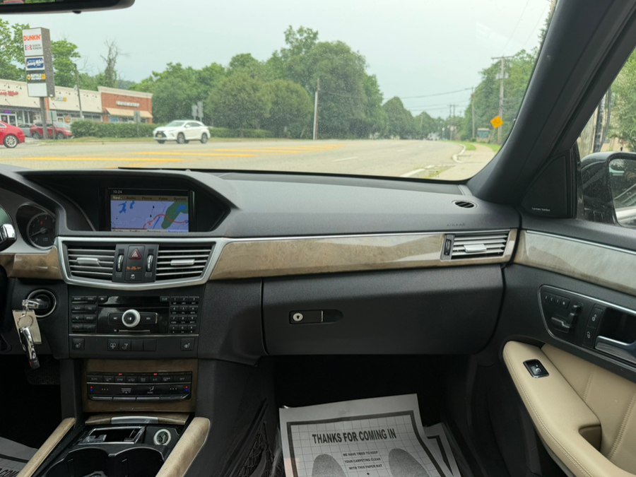 Used 2010 Mercedes-Benz E 350 4MATIC Sedan image 18