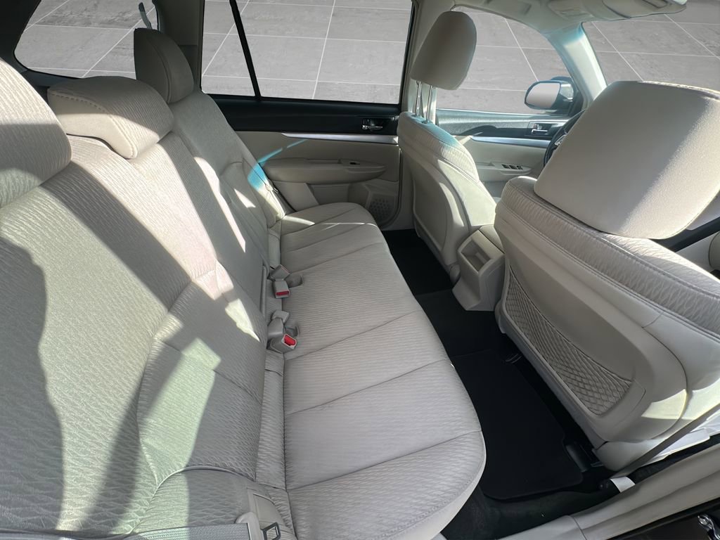 Used 2012 Subaru Outback 2.5i Premium w/ All-Weather Pkg image 36