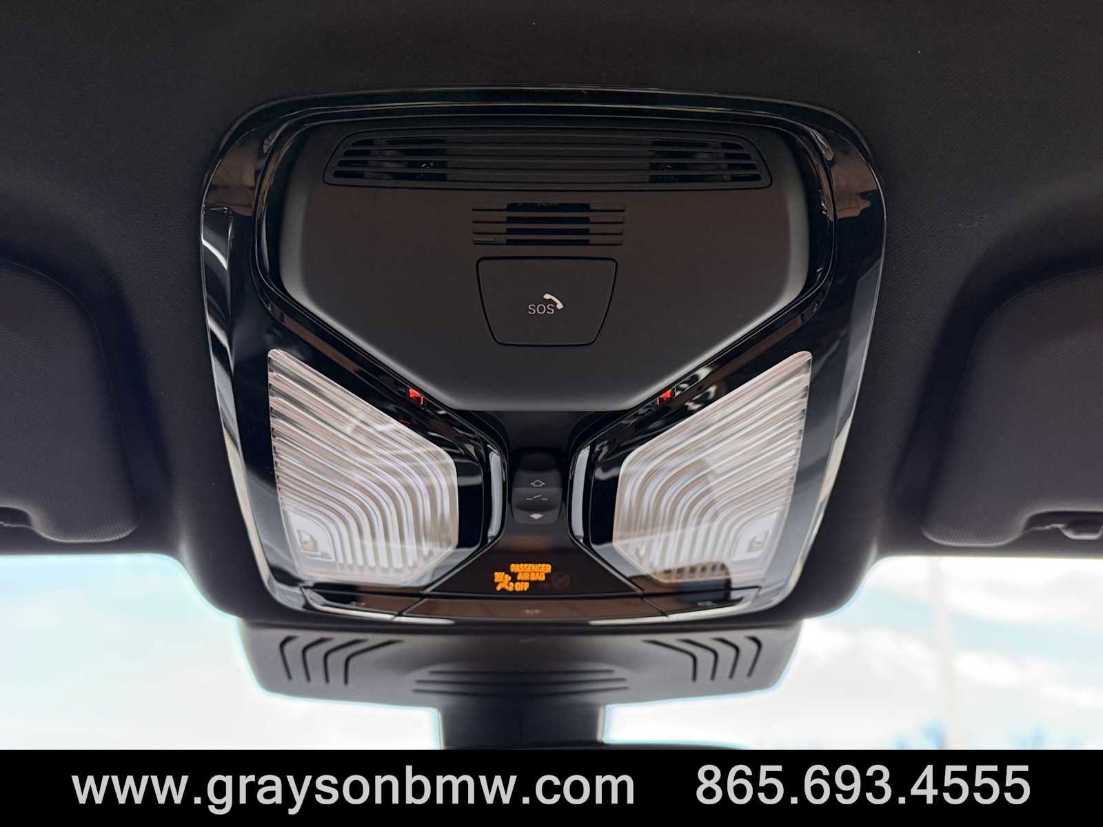 Used 2025 BMW X4 M40i w/ Premium Package image 26