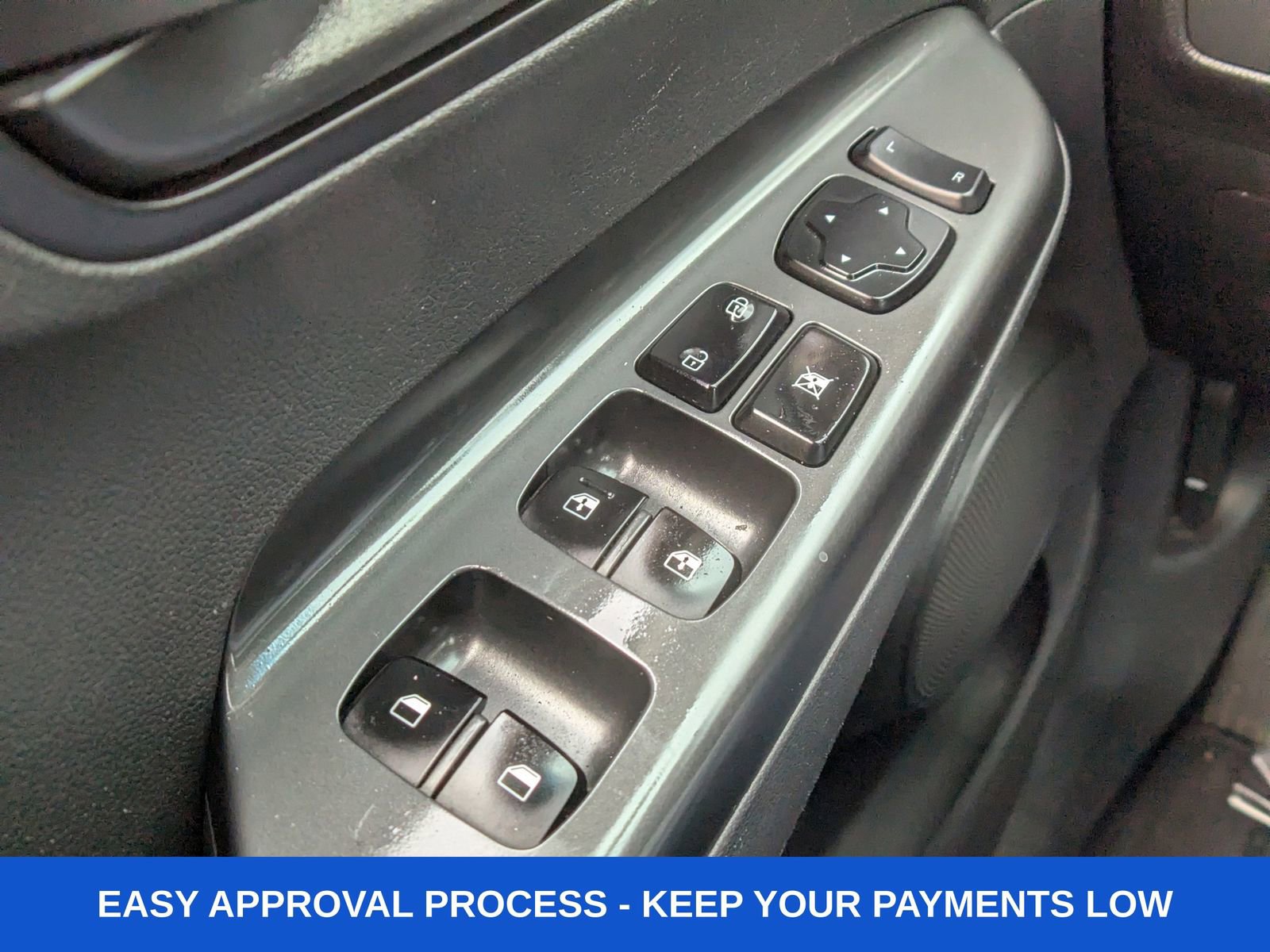 Used 2023 Hyundai Kona SEL w/ Cargo Package FWD image 31