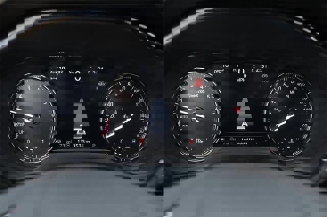 Used 2023 Buick Envision Essence image 26