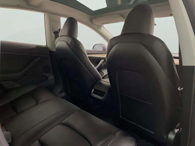 Used 2023 Tesla Model 3 Standard Range image 59