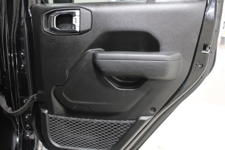 Used 2025 Jeep Wrangler Rubicon image 26