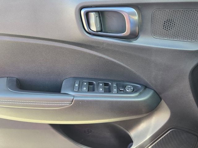 New 2025 Hyundai Venue Limited image 15