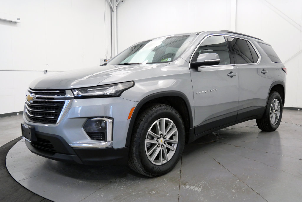 Used 2023 Chevrolet Traverse LT w/ LPO, Floor Liner Package AWD/4WD image 4