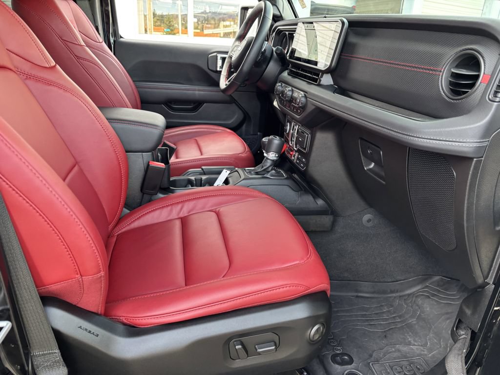 Used 2024 Jeep Wrangler Unlimited Rubicon 392 AWD/4WD image 29
