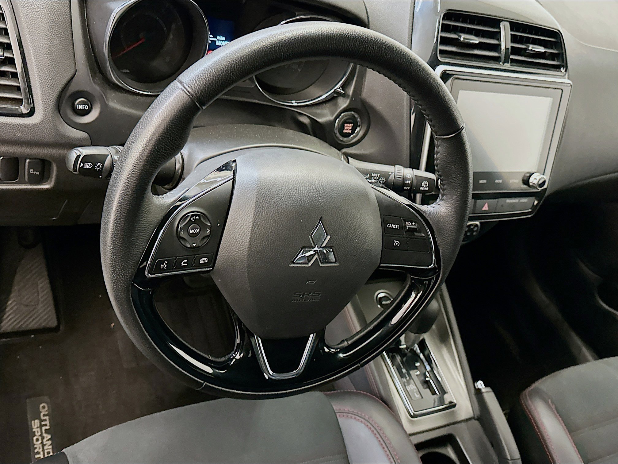 Used 2025 Mitsubishi Outlander Sport SE image 18