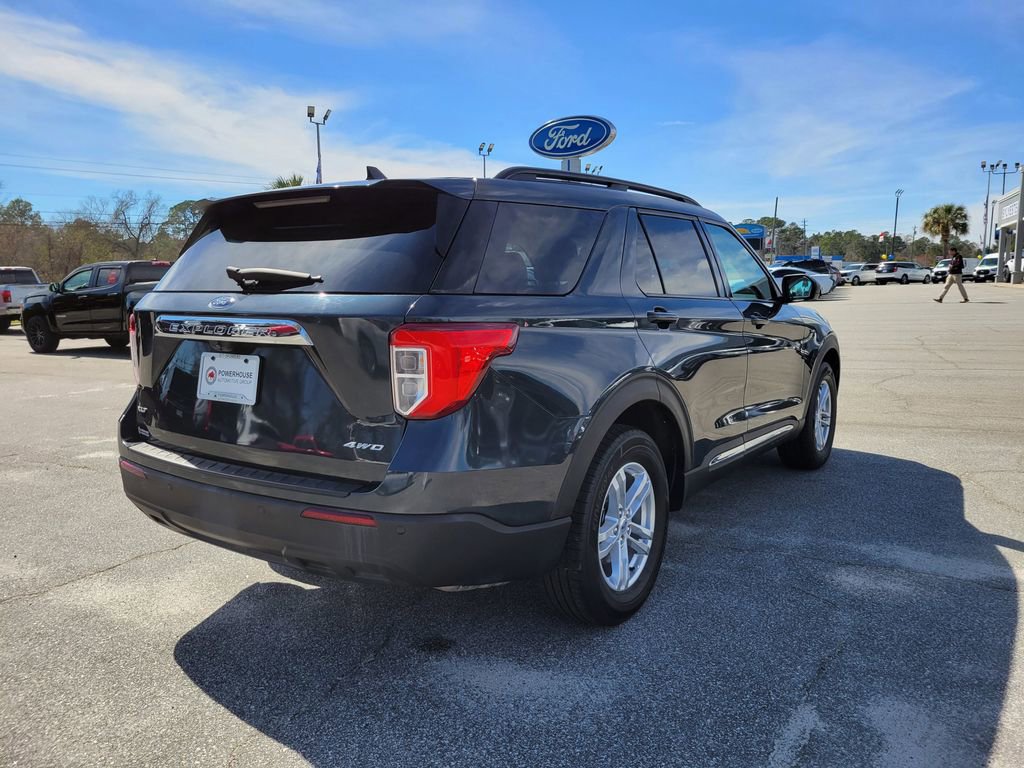 Certified 2022 Ford Explorer XLT image 6