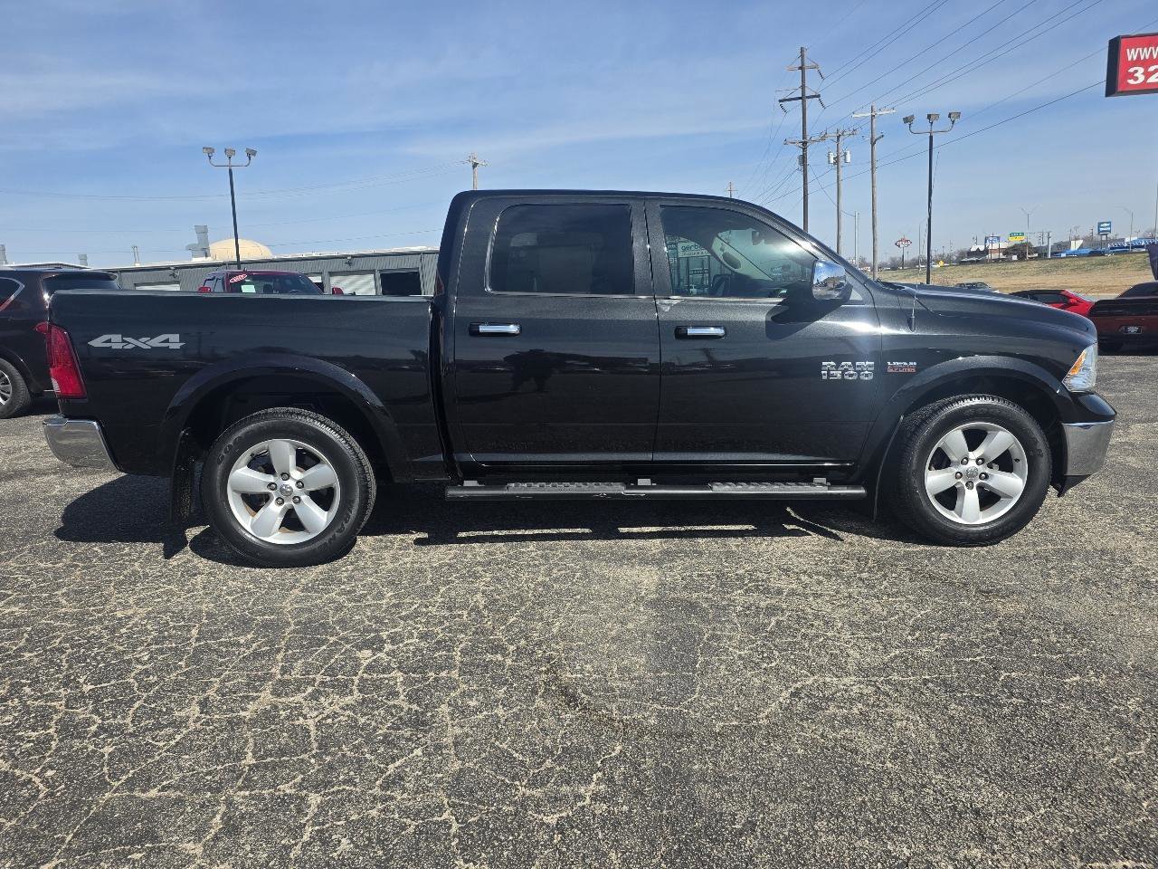 Used 2018 RAM 1500 SLT image 8
