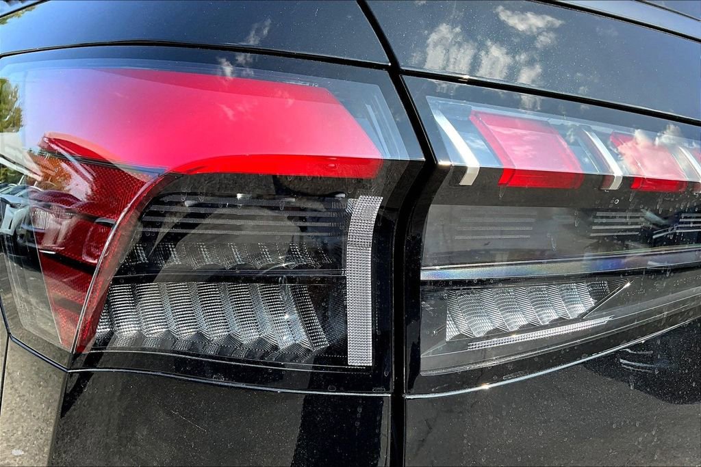 New 2026 INFINITI QX80 Autograph image 43