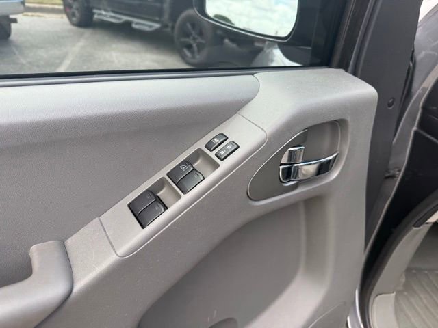 Used 2020 Nissan Frontier SV RWD image 26