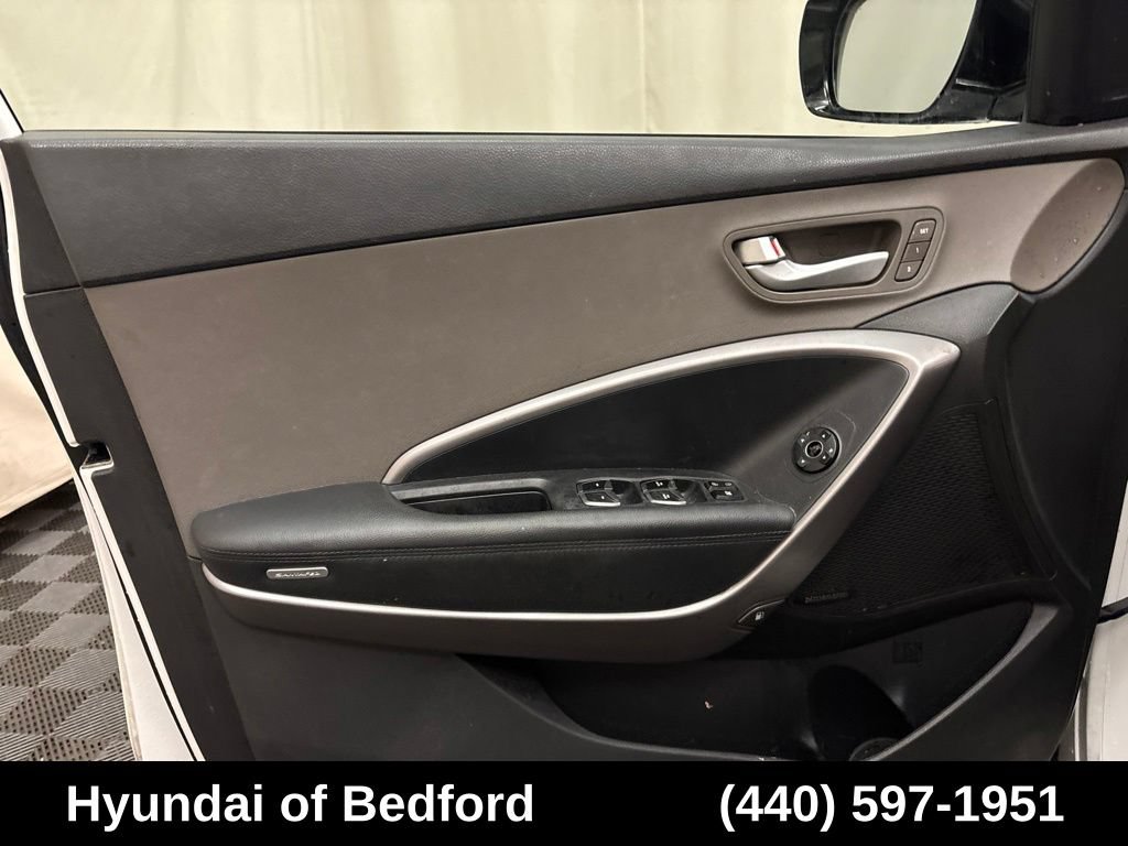 Used 2016 Hyundai Santa Fe Sport w/ Option Group 04 FWD image 10