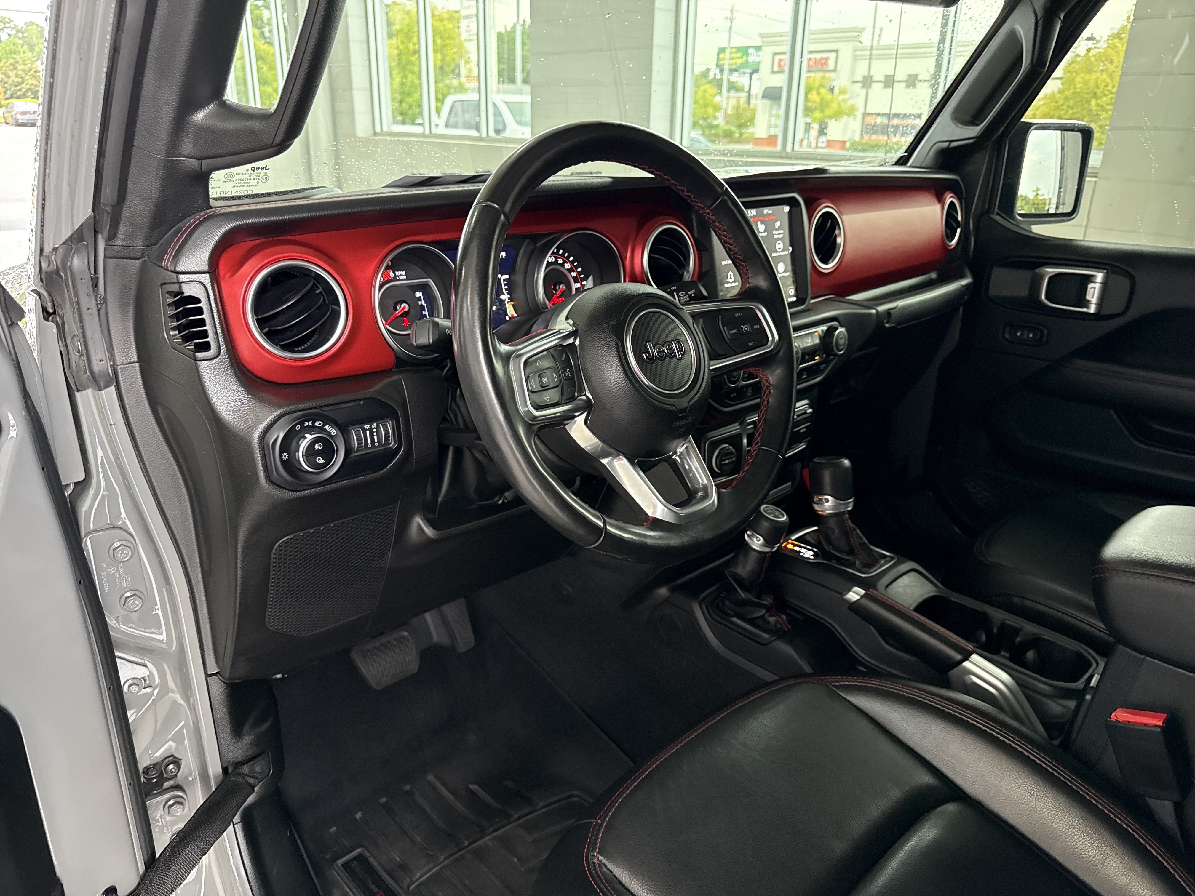 Used 2022 Jeep Gladiator Rubicon w/ LED Lighting Group AWD/4WD image 11