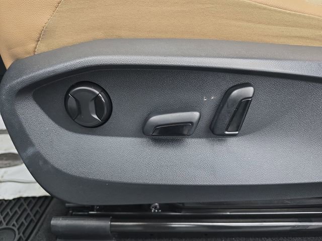 Used 2023 Volkswagen Tiguan SE FWD image 24