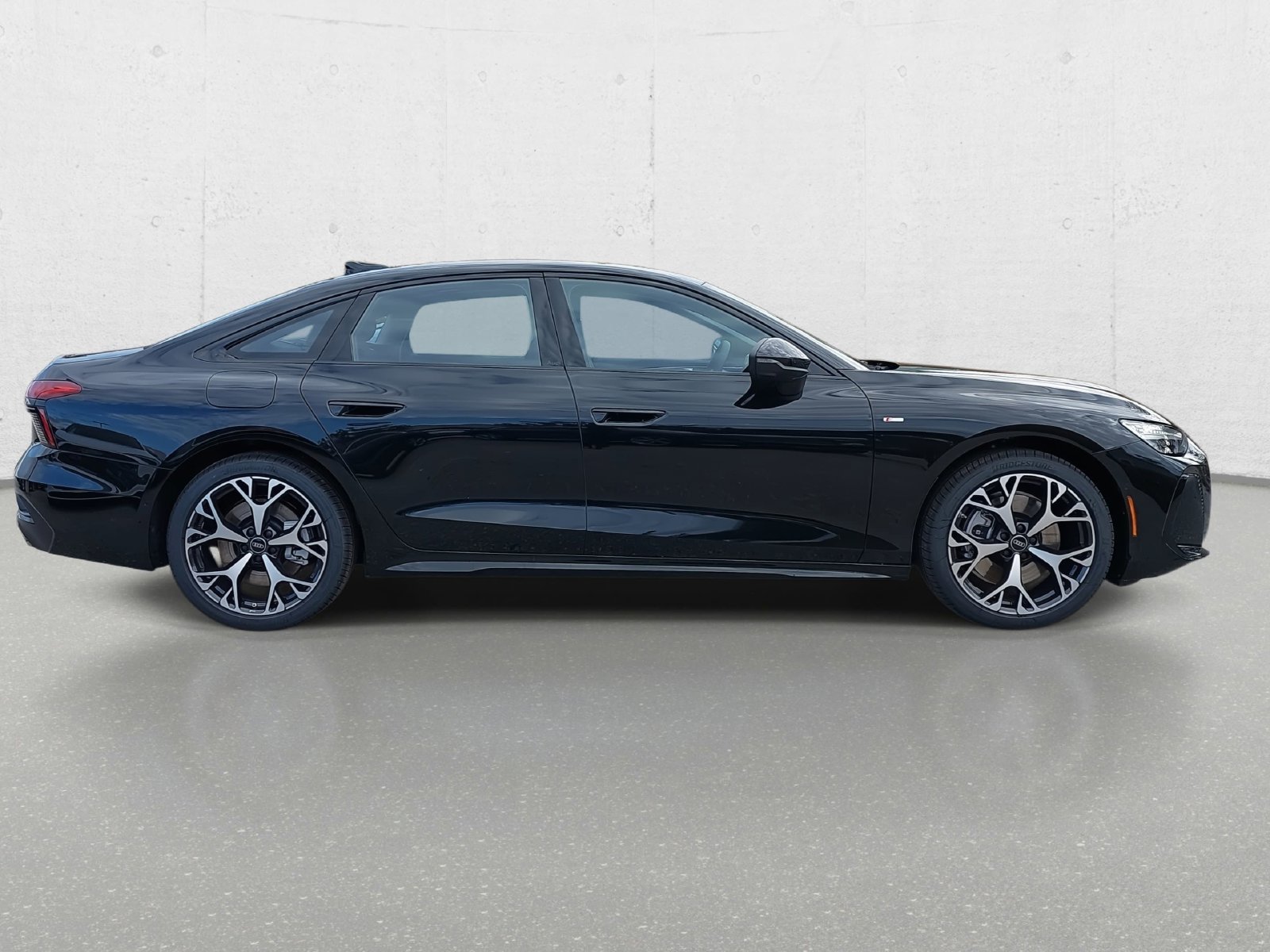 New 2026 Audi A6 Premium Plus AWD/4WD image 4