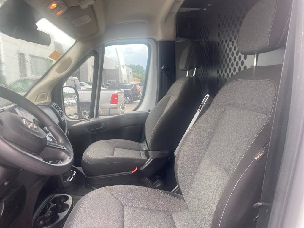 Used 2023 RAM ProMaster 2500 FWD image 7