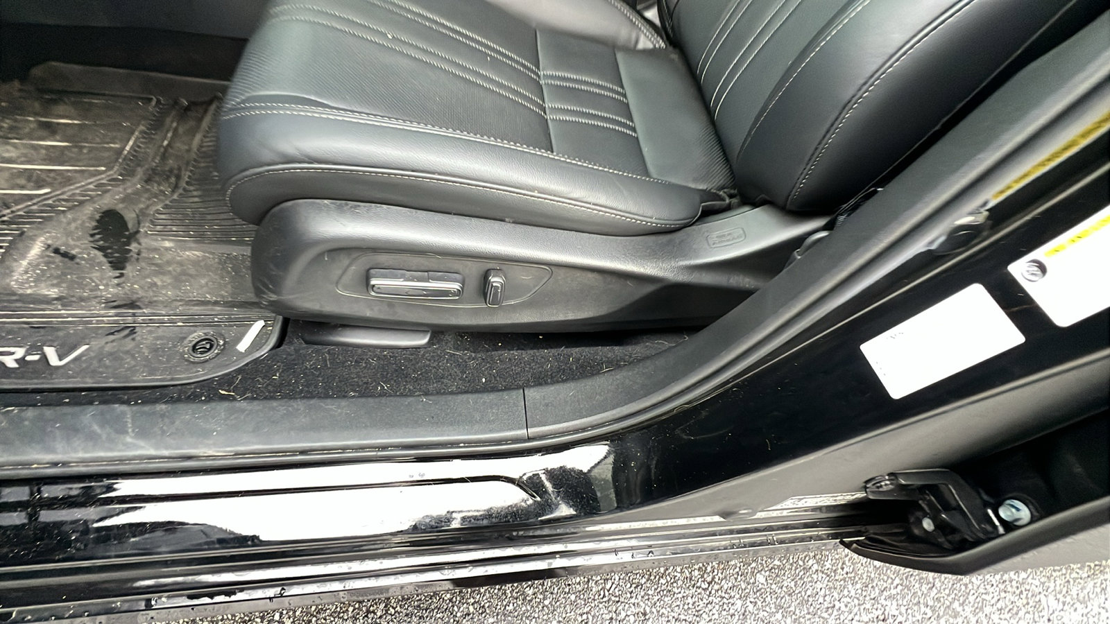 Used 2026 Honda HR-V EX-L image 17