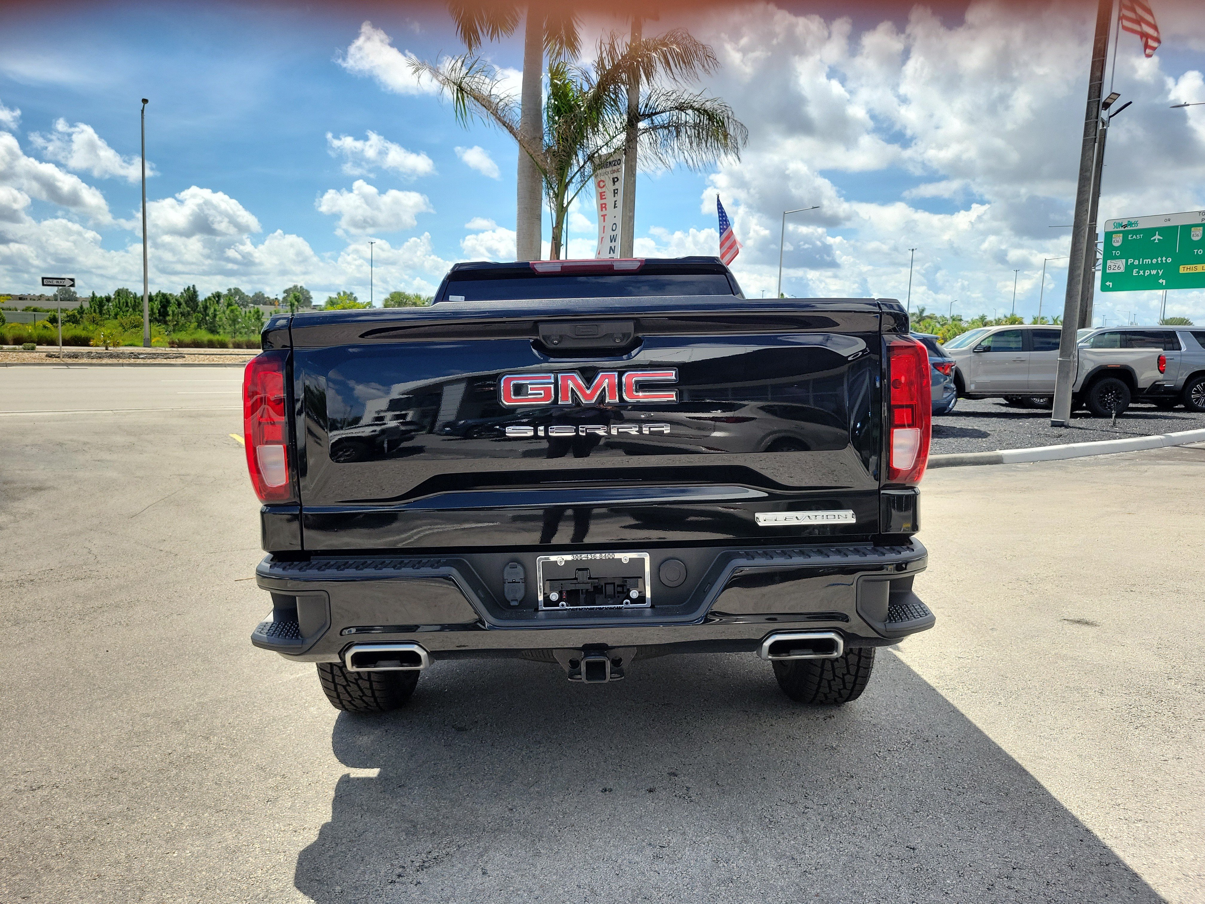 Used 2023 GMC Sierra 1500 Elevation AWD/4WD image 6