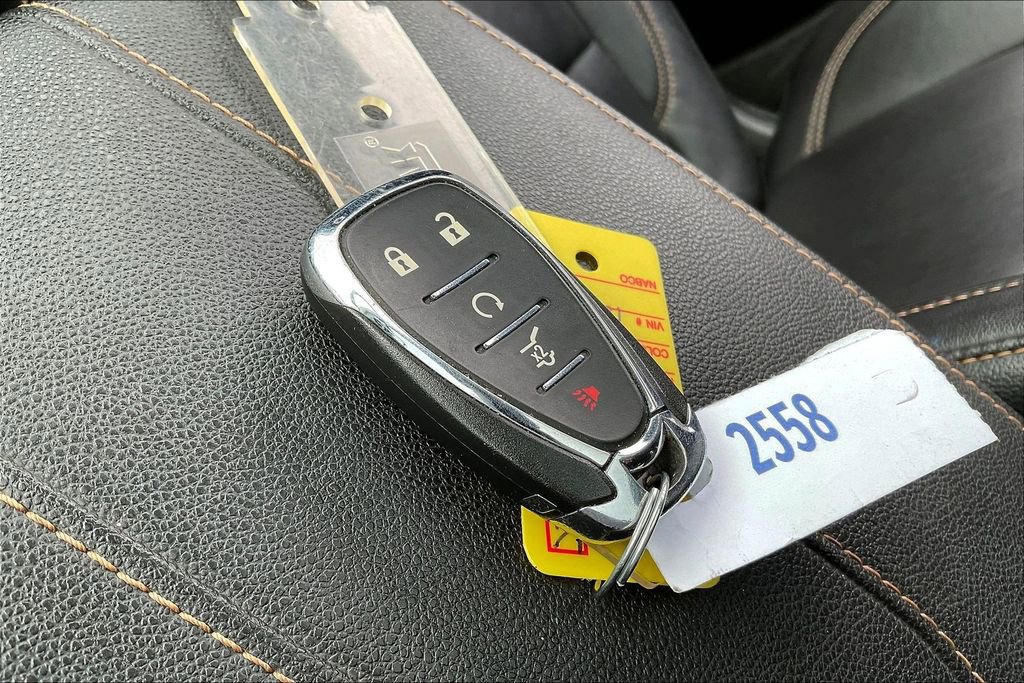 Used 2020 Chevrolet Traverse LT w/ LT Premium Package image 10