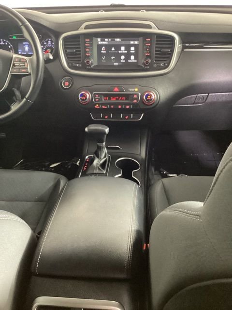 Used 2020 Kia Sorento S image 19