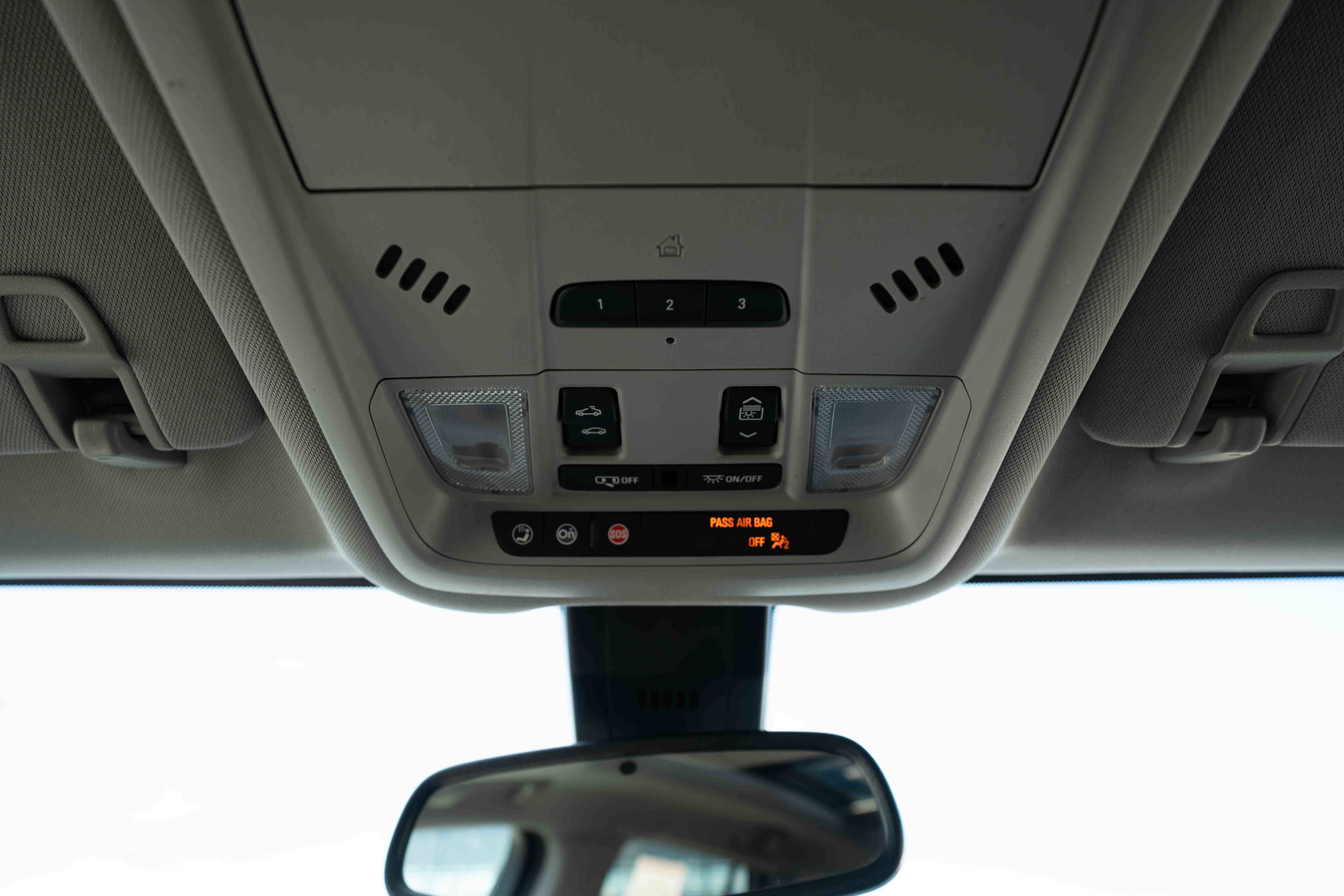 Used 2022 GMC Terrain SLT image 18