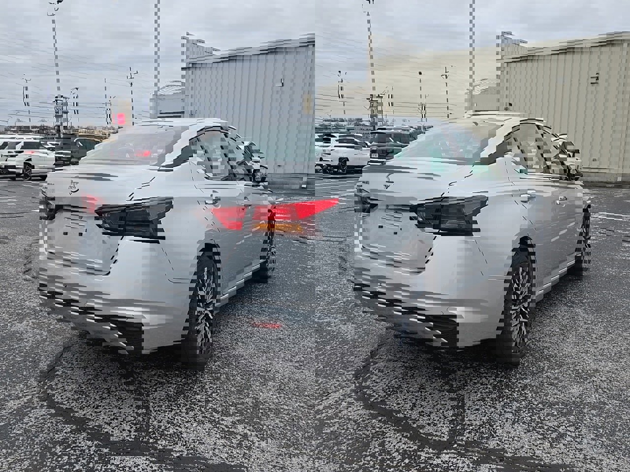 Used 2025 Nissan Altima 2.5 SV image 6