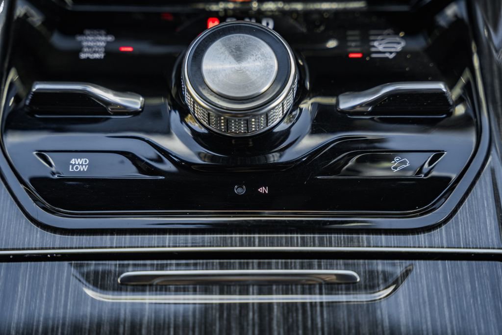 Used 2022 Jeep Wagoneer Series III image 25