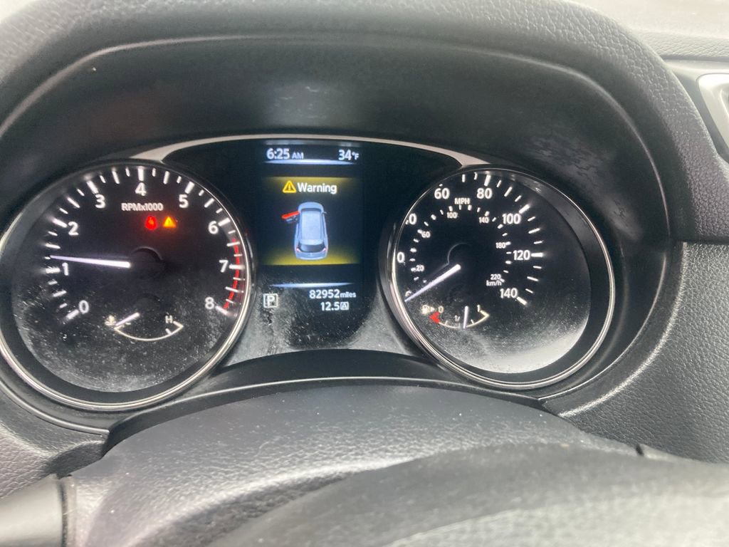 Used 2016 Nissan Rogue S image 19