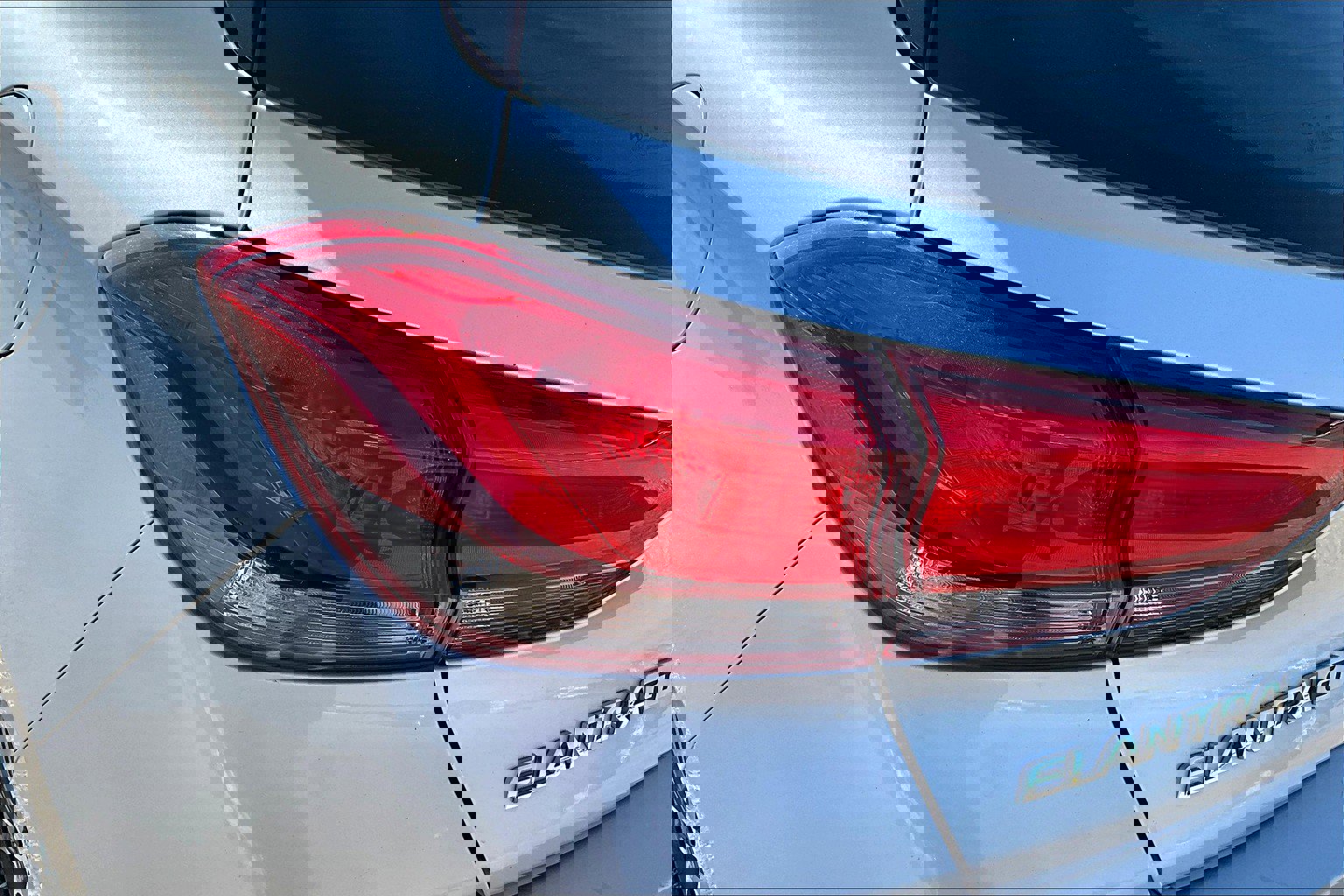 Used 2018 Hyundai Elantra GT image 28