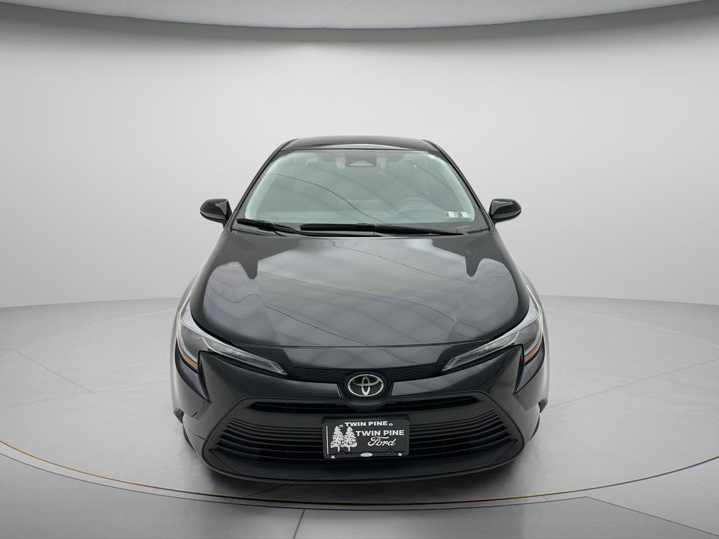 Used 2025 Toyota Corolla LE FWD video 2