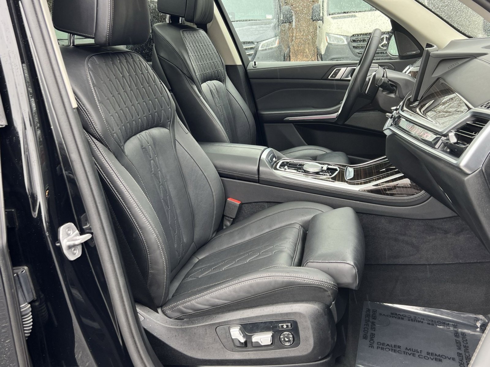 Used 2025 BMW X7 xDrive40i image 27