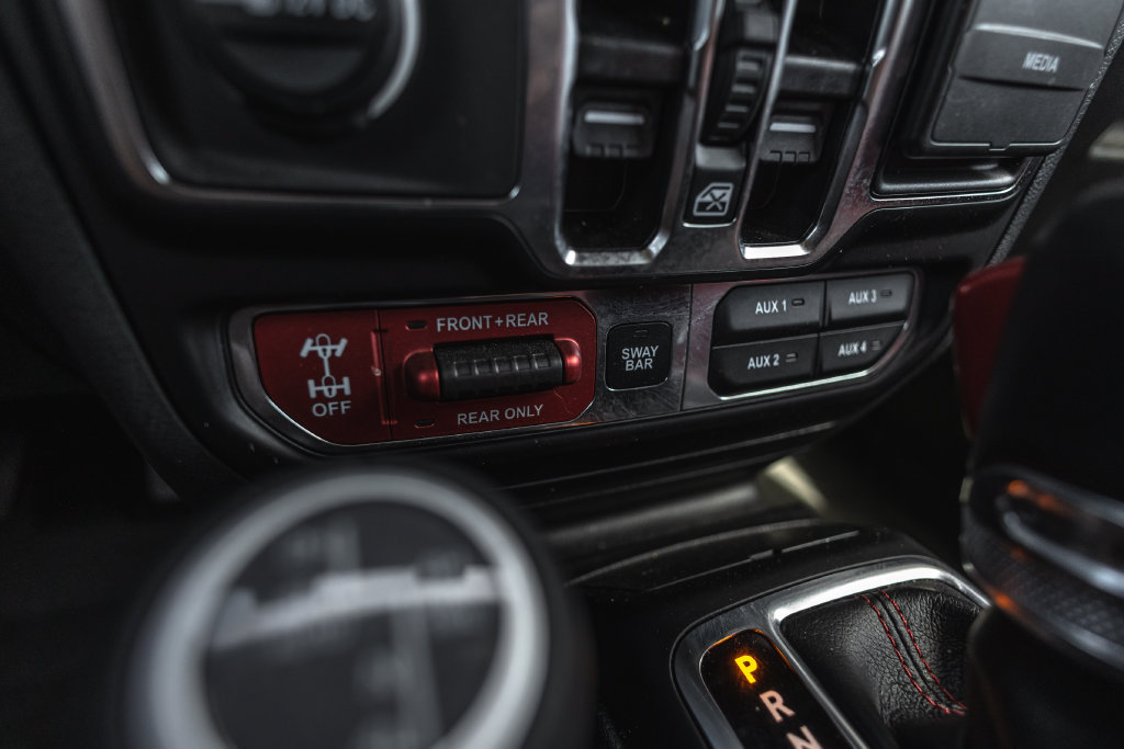 Used 2023 Jeep Wrangler Unlimited Rubicon 4xe AWD/4WD image 16