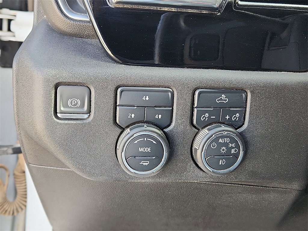 Used 2024 Chevrolet Silverado 2500 LT w/ Convenience Package image 23