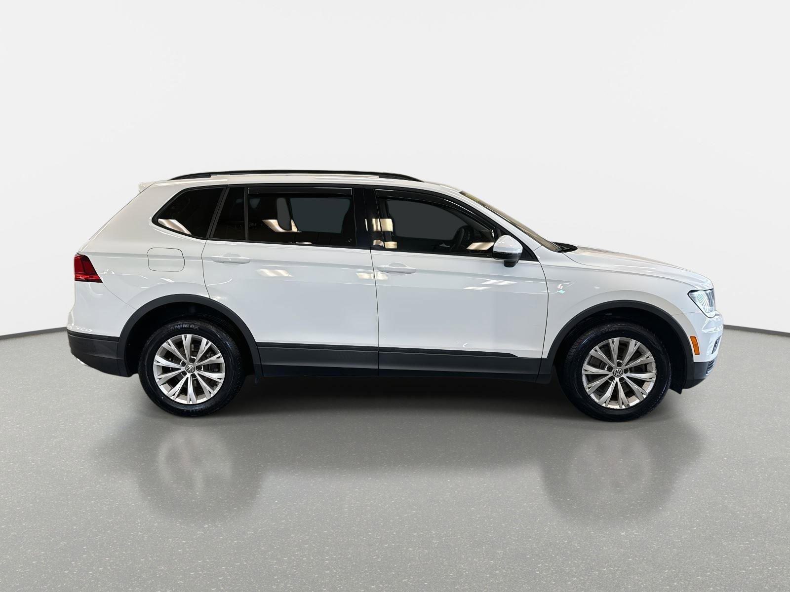 Used 2018 Volkswagen Tiguan S image 4