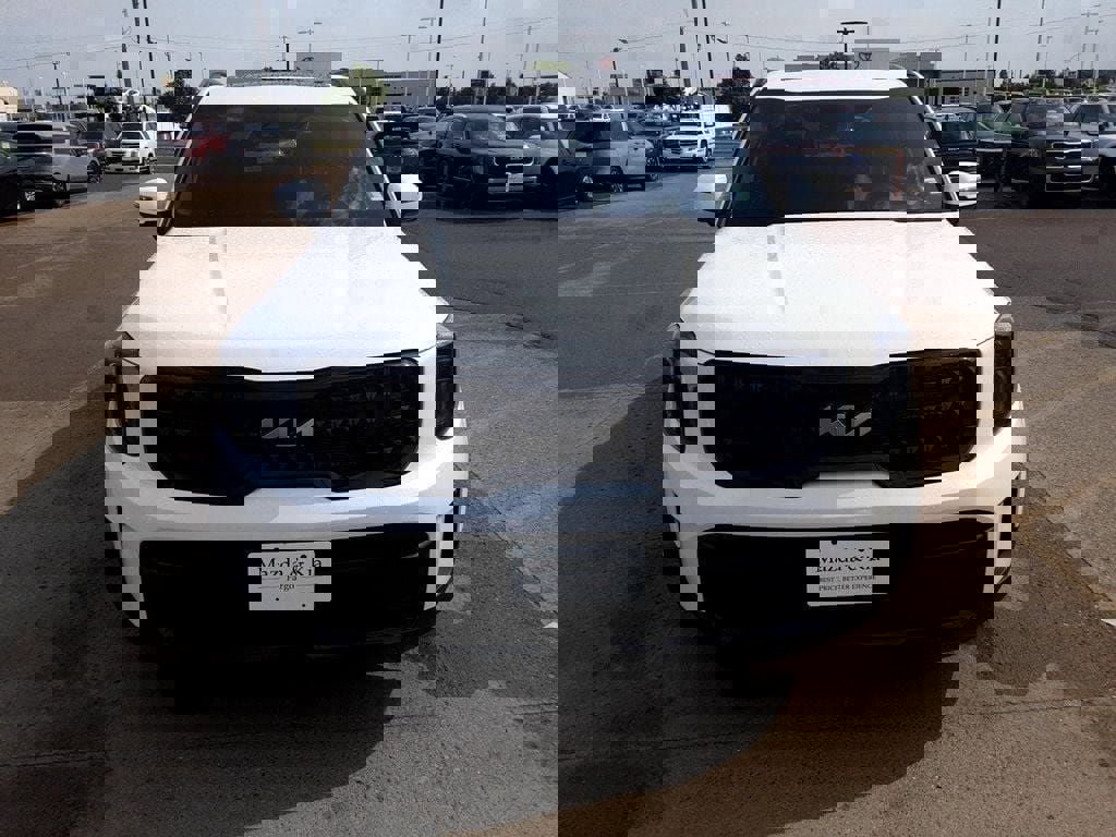 Used 2024 Kia Telluride EX X-Line image 2