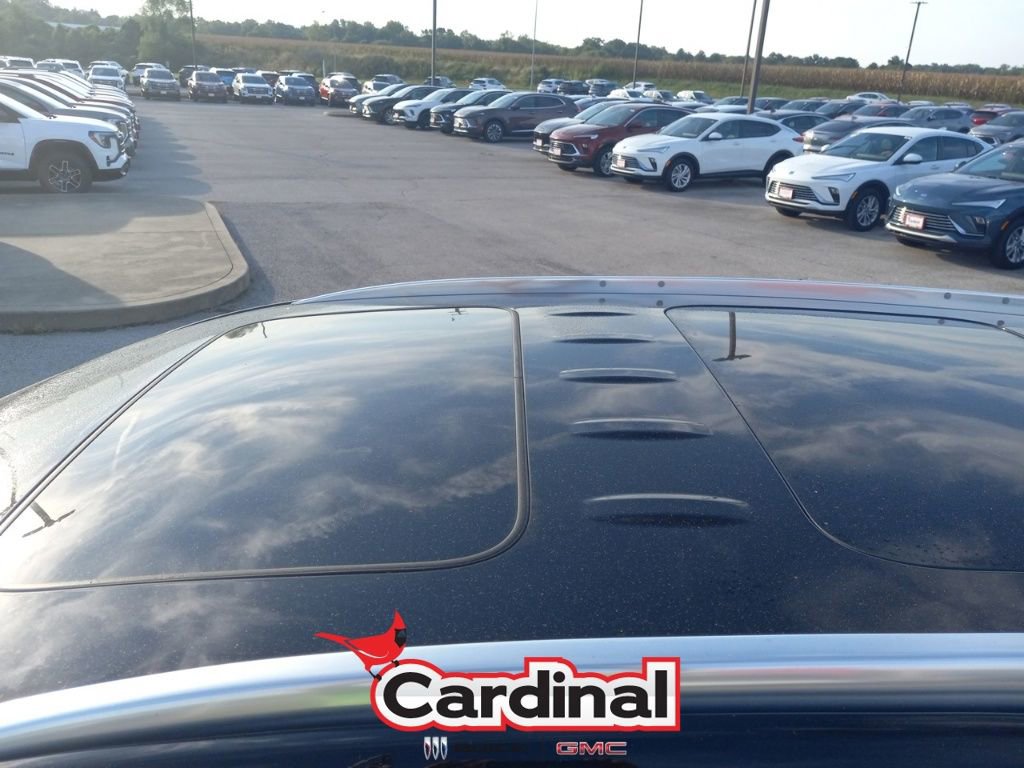 Certified 2022 Buick Enclave Essence w/ Experience Buick Package image 18