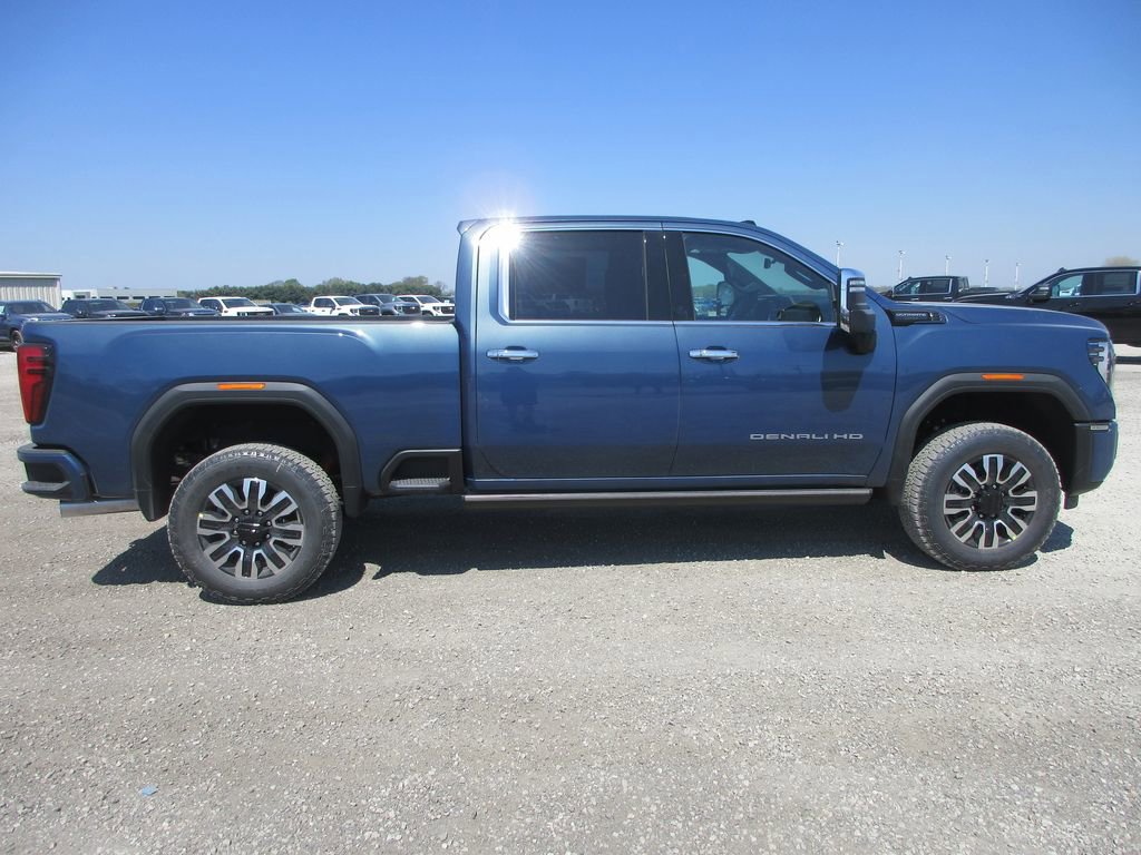 New 2026 GMC Sierra 3500 Denali Ultimate image 3