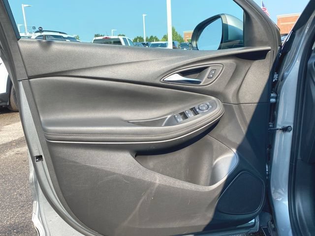 Used 2023 Buick Encore GX Select w/ Safety Package II AWD/4WD image 21