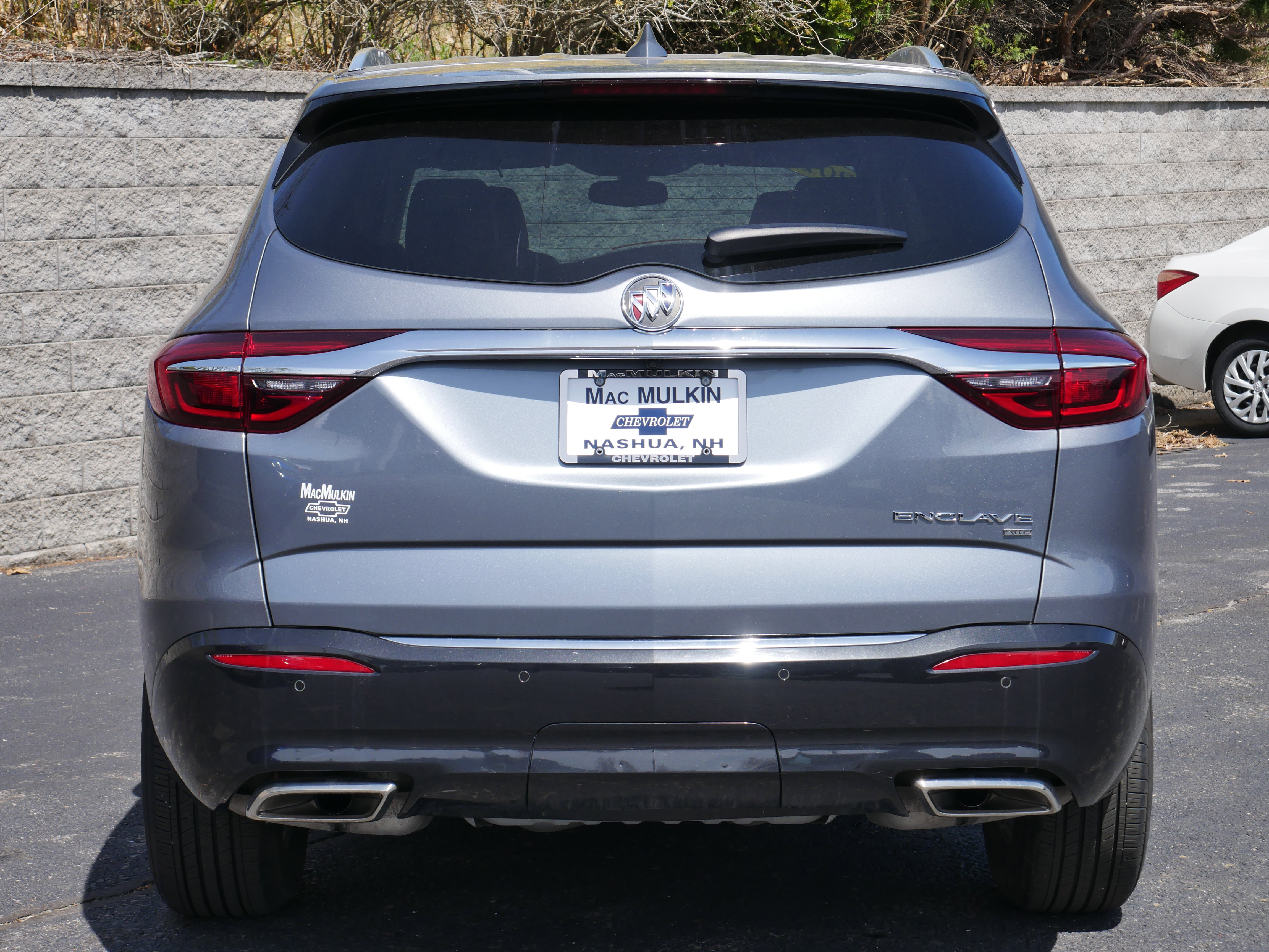 Used 2019 Buick Enclave Essence AWD/4WD image 5