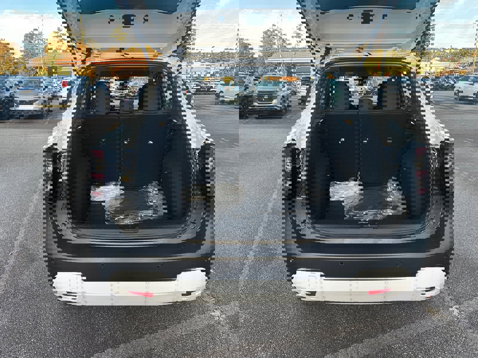 New 2026 Nissan Kicks S image 18