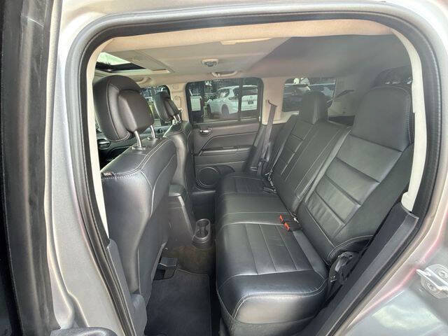 Used 2017 Jeep Patriot High Altitude AWD/4WD image 26