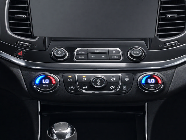 Used 2017 Chevrolet Impala LT FWD image 19