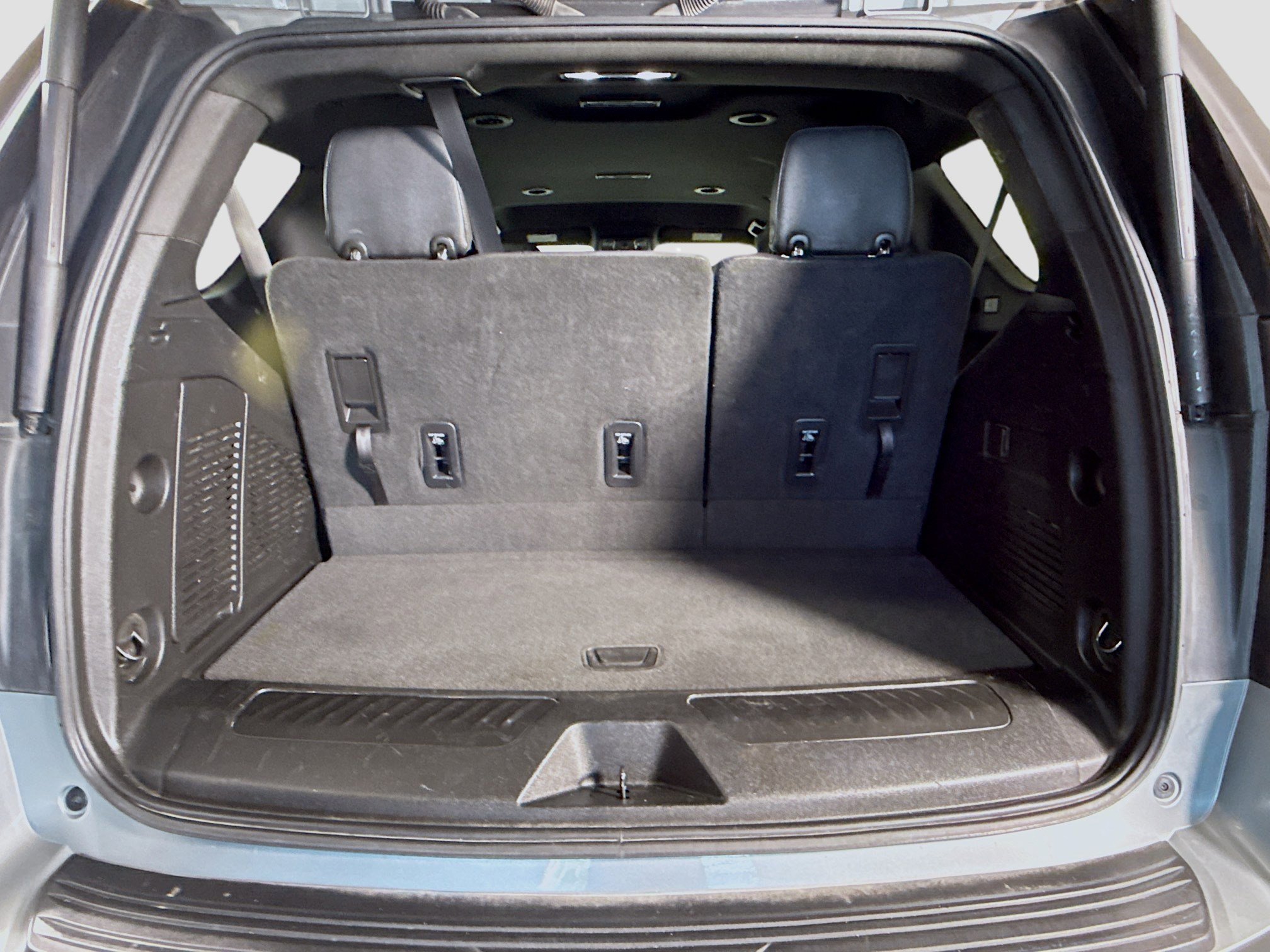 Used 2023 Chevrolet Tahoe LT RWD image 35