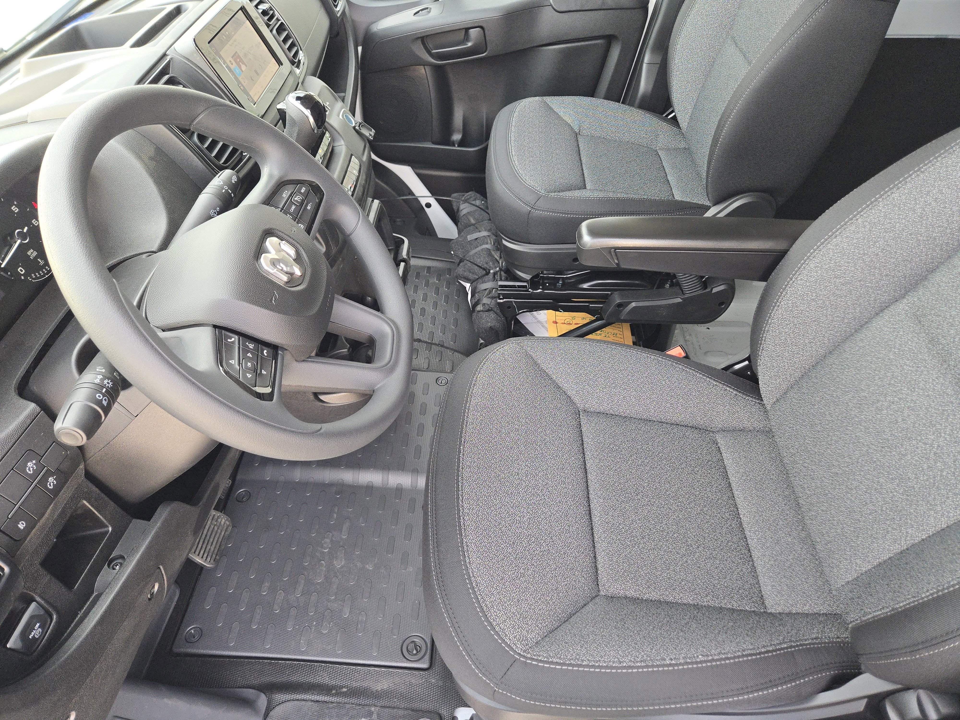 New 2026 RAM ProMaster 2500 w/ Convenience Group image 10